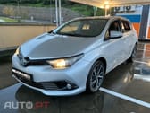 Toyota Auris 1.8 Hybrid Design Edition