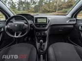 Peugeot 208 1.2 PureTech Signature