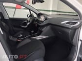 Peugeot 2008 1.2 PureTech Style