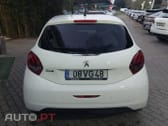 Peugeot 208 1.2 PureTech Signature