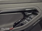 Land Rover Evoque P300e R-Dynamic