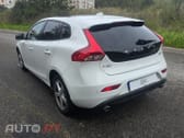 Volvo V40 2.0 D2 Kinetic Geartronic