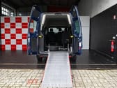 Ford Transit Custom Adaptada p/ 3 cadeiras de rodas