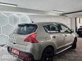Peugeot 3008 2.0 HDi Hybrid4 88g