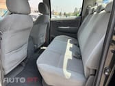 Toyota Hilux 2.5 D-4D CD Tracker