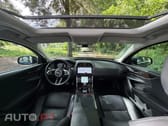 Jaguar XE 2.0 D R-Dynamic S