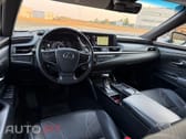 Lexus ES Executive+
