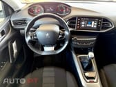 Peugeot 308 1.2 PureTech Allure Faróis Full LED