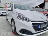 Peugeot 208 1.2 PureTech Signature