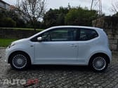 Volkswagen Up! 1.0 75 CV