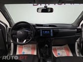 Toyota Hilux 2.4 D-4D 2WD CD Tracker