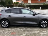 Ford Focus 1.0 EcoBoost Hybrid TITANIUM X