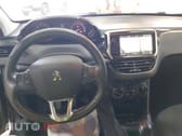 Peugeot 208 1.2 PureTech Signature
