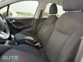 Peugeot 208 1.2 PureTech Signature
