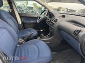 Peugeot 206 1.1 XT