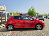 Peugeot 208 1.2 PureTech Signature