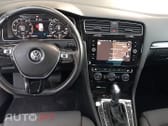 Volkswagen Golf 1.5 eTSI R-Line DSG