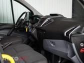 Ford Transit Custom Adaptada p/ 3 cadeiras de rodas