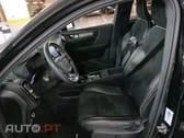 Volvo XC40 2.0 T4 R-Design