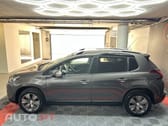 Peugeot 2008 1.2 PureTech Style