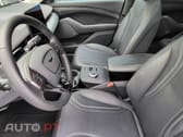 Ford Mustang Mach-E Alargada