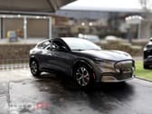 Ford Mustang Mach-E AWD PREMIUM