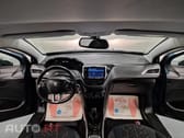 Peugeot 2008 1.2 PureTech Style
