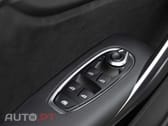 Aston Martin DBX V8