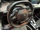 Peugeot E-2008 Active
