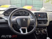 Peugeot 208 1.2 PureTech Signature