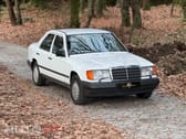 Mercedes-Benz 260 260 E