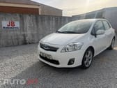 Toyota Auris 1.8 HSD Comfort +P.Sport+Navi