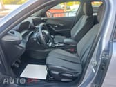 Peugeot 2008 1.2 Pure Tech Allure- Gasolina