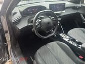 Peugeot 2008 1.2 PureTech Allure EAT8