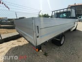 Hyundai H-1 Starex caixa aberta com rodado duplo