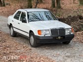Mercedes-Benz 260 260 E
