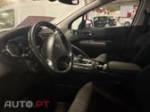 Peugeot 3008 2.0 HDi Hybrid4