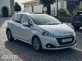 Peugeot 208 1.2 VTi Allure