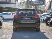Peugeot 2008 1.2 VTi Active