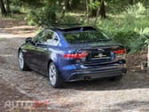 Jaguar XE 2.0 D R-Dynamic S