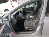 Volkswagen Golf 2.0 TSI GTI Matrix