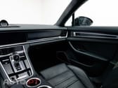 Porsche Panamera 4 E-Hybrid Platinum Edition