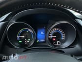 Toyota Auris 1.8 Hybrid Design Edition