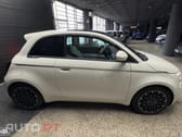 Fiat 500e La Prima