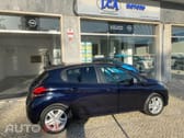 Peugeot 208 1.2 PureTech Signature