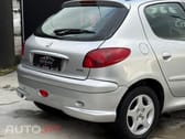 Peugeot 206 1.1
