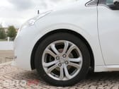 Peugeot 208 1.6 e-HDi Allure 2-Tronic