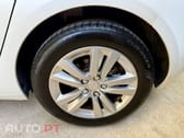 Peugeot 308 1.2 PureTech Allure Faróis Full LED