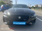 Jaguar XE 2.0 D200 R-Dynamic Black