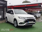 Mitsubishi Outlander 2.4L PHEV TWIN MOTOR 4WD INVITE